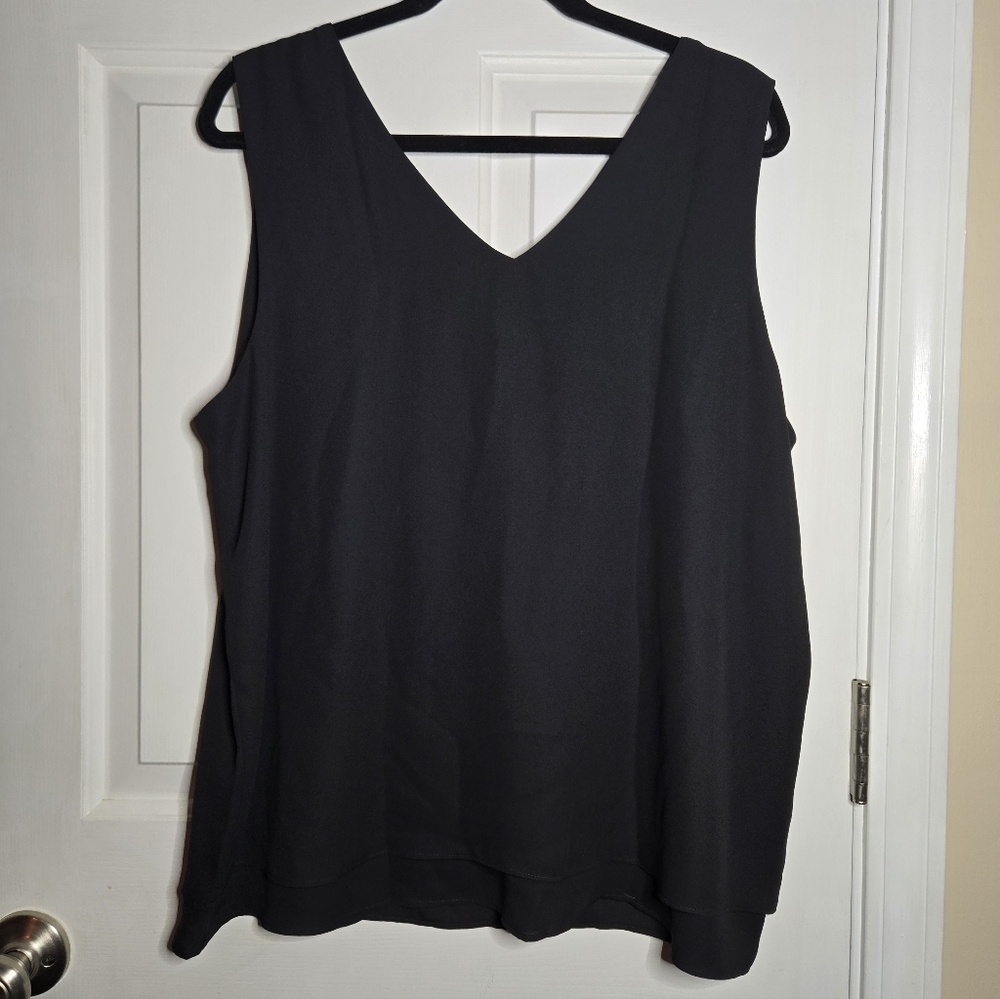 Ann Taylor Black V-Neck Tank Top
